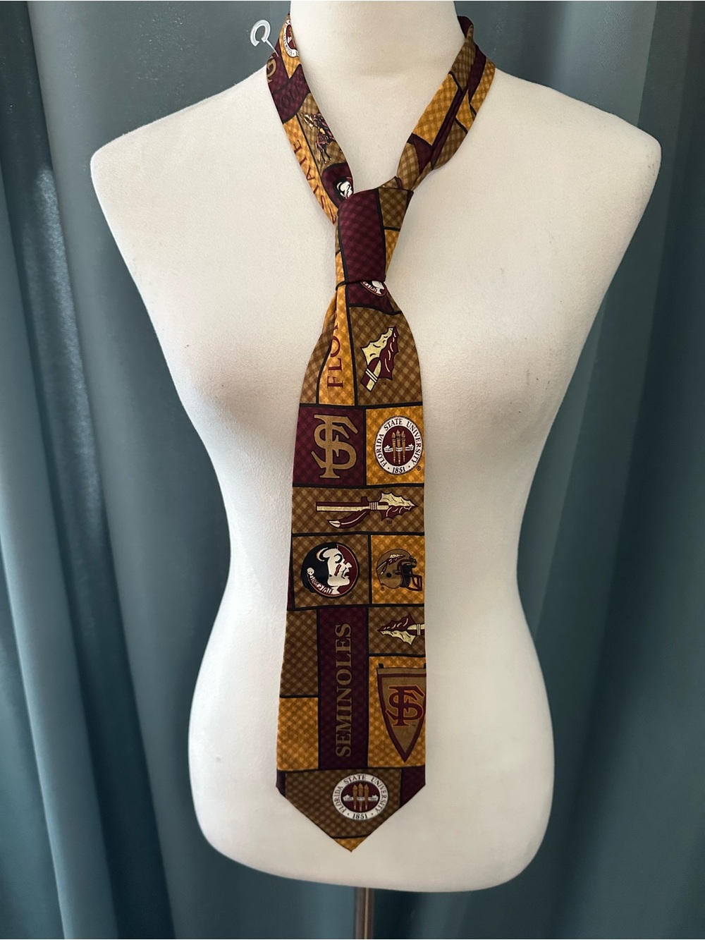 Florida State University Seminoles men’s necktie by Eagle Neckwear